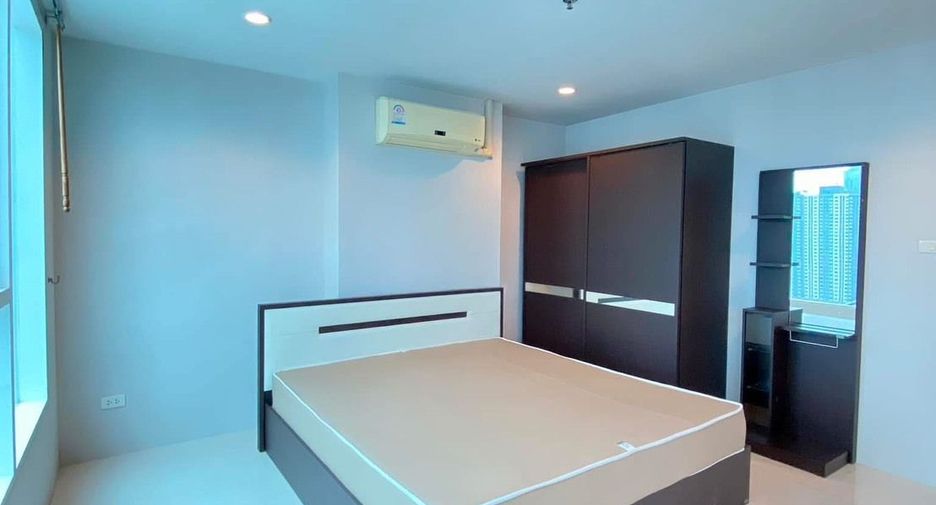 For sale 1 bed condo in Watthana, Bangkok