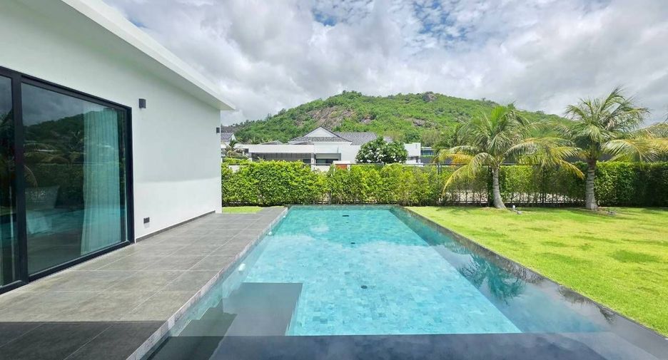 For rent 3 bedrooms villa in Hua Hin, Prachuap Khiri Khan
