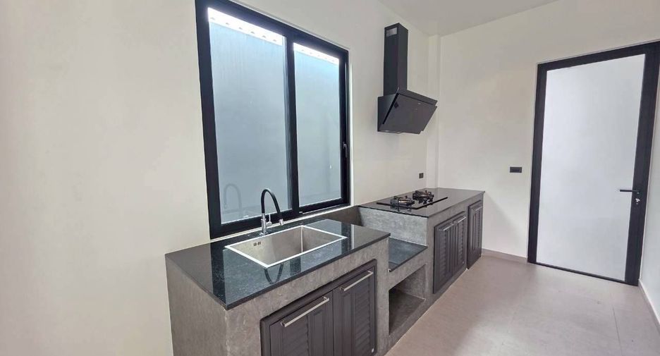 For rent 3 bedrooms villa in Hua Hin, Prachuap Khiri Khan