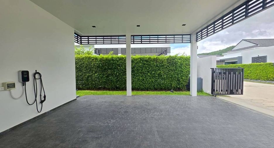 For rent 3 bedrooms villa in Hua Hin, Prachuap Khiri Khan