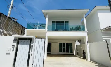ให้เช่า 4 ห้องนอน วิลล่า ใน เมืองภูเก็ต, ภูเก็ต