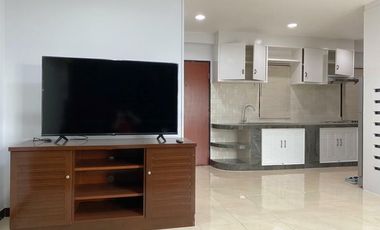 Condo en alquiler de 2 habitaciones en Khlong Toei, Bangkok