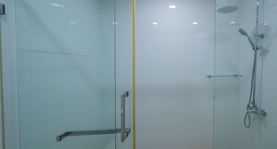 For rent 2 bedrooms condo in South Pattaya, Pattaya