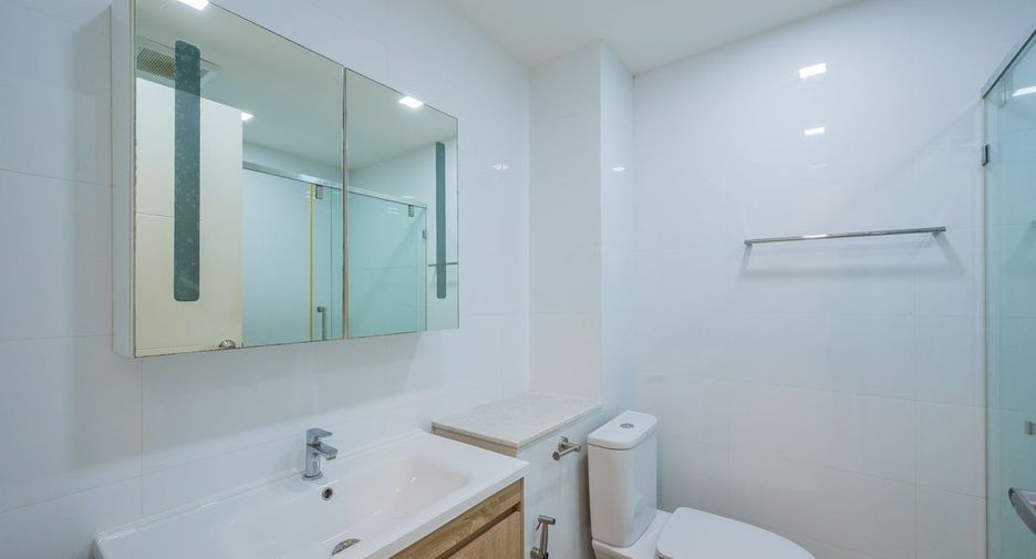 For rent 2 bedrooms condo in South Pattaya, Pattaya