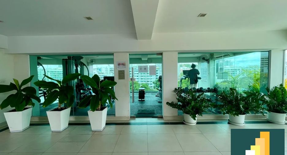 For sale 2 bedrooms condo in Pratumnak, Pattaya