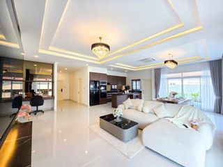 Villa zum Kauf mit 3 Zimmer in Bang Lamung, Chonburi