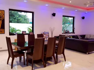 Villa en venta de 4 habitaciones en Bang Lamung, Chonburi