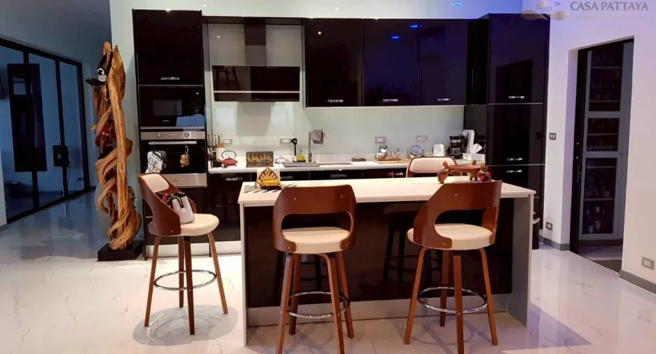 Villa en venta de 4 habitaciones en East Pattaya, Pattaya