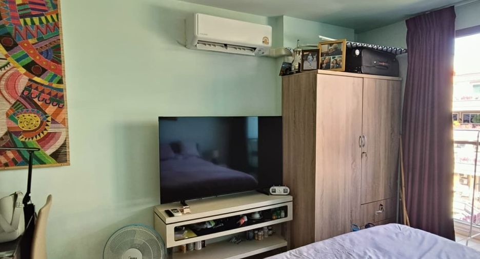 For sale studio apartment in Pratumnak, Pattaya