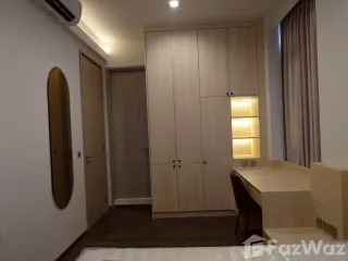 Аренда 3 спальни кондо в Ратчатхещи, Бангкок