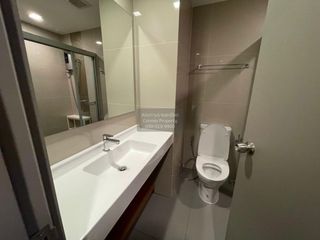 Аренда 1 кровать кондо в Кхлонг Сан, Бангкок