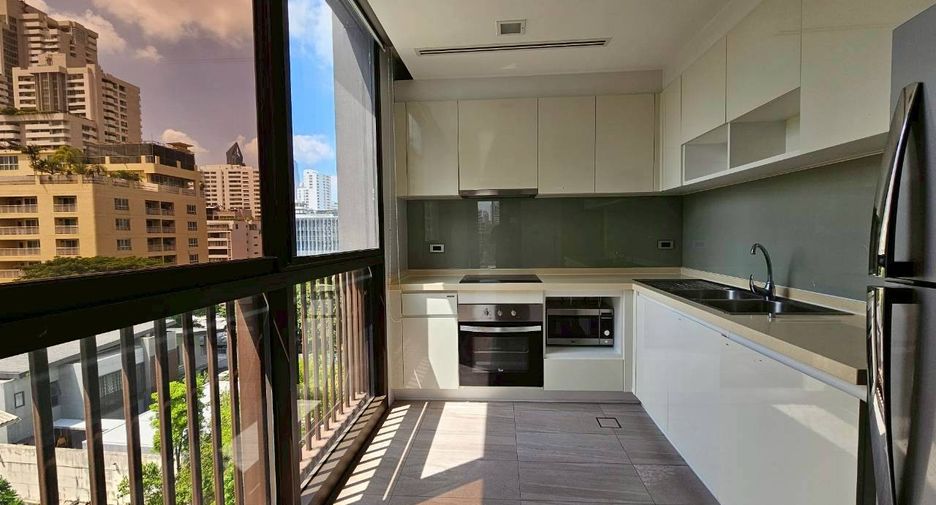 À louer 2 chambres condo à Watthana, Bangkok