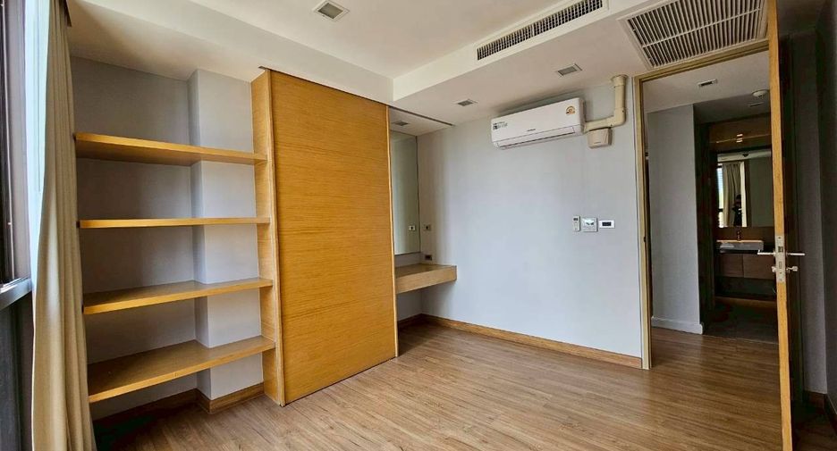 À louer 2 chambres condo à Watthana, Bangkok