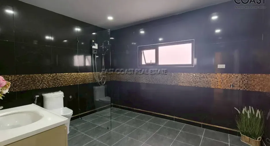 À vendre 2 chambres maison à Bang Lamung, Chonburi