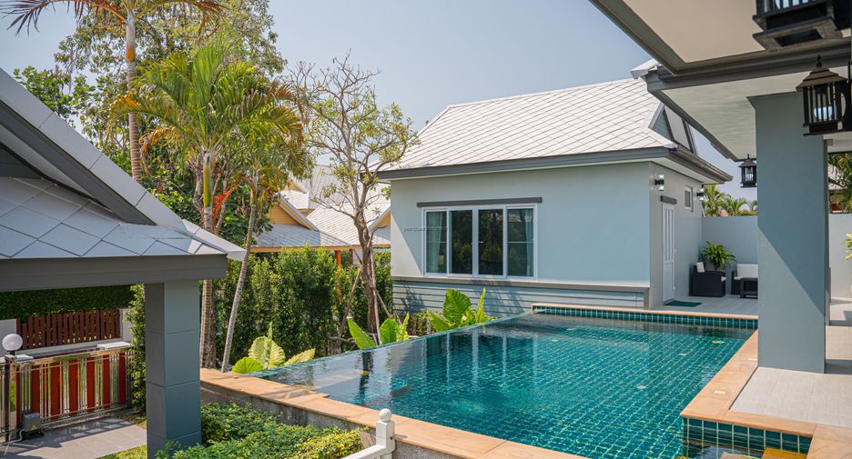 For rent 4 bedrooms house in East Pattaya, Pattaya