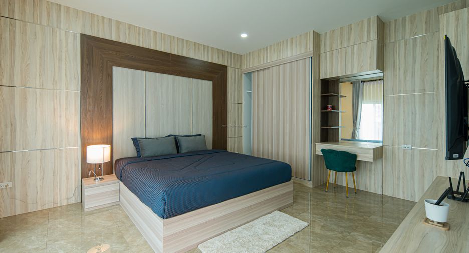 For rent 4 bedrooms house in East Pattaya, Pattaya