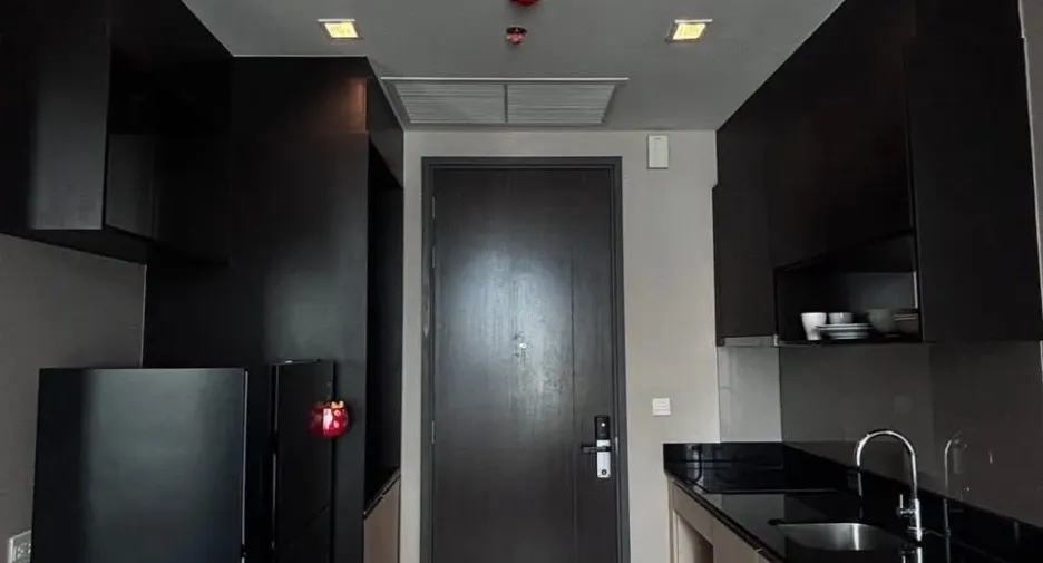 À vendre 1 chambre condo à Khlong Toei, Bangkok