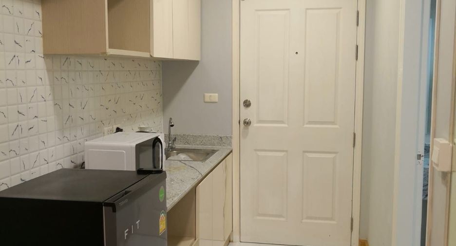 À louer et à vendre studio condo à Phra Khanong, Bangkok