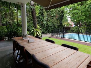 Casa en alquiler de 4 habitaciones en Watthana, Bangkok
