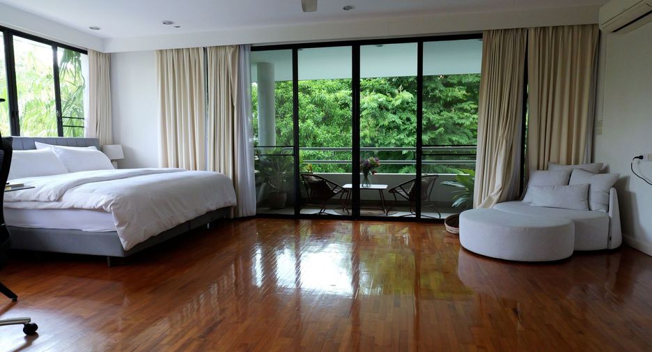 Casa en alquiler de 4 habitaciones en Watthana, Bangkok