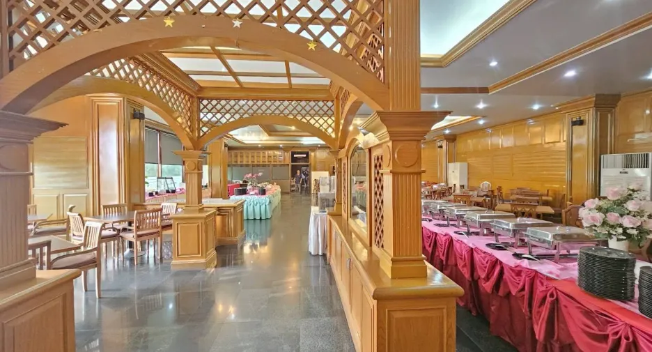 Hotel en venta en Mueang Pathum Thani, Pathum Thani