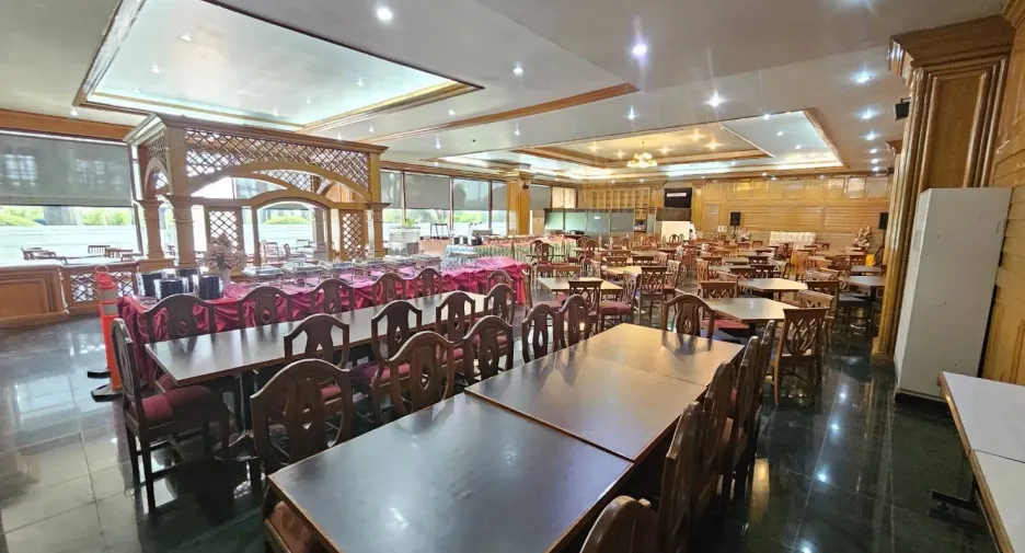 Hotel en venta en Mueang Pathum Thani, Pathum Thani