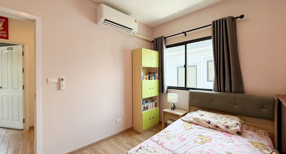 For sale 3 bedrooms house in Khlong Luang, Pathum Thani