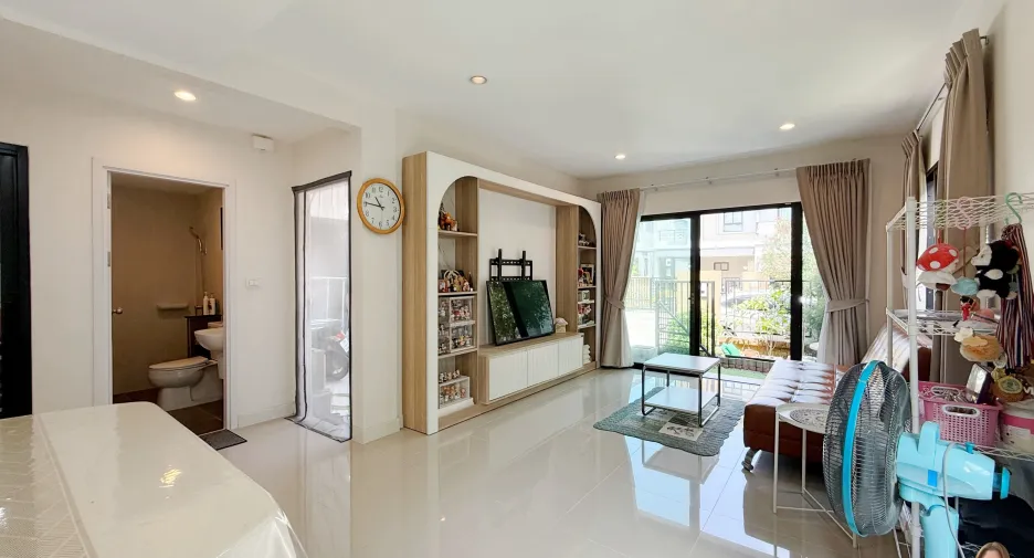 Продажа 3 спальни дом в Khlong Luang, Патумтани