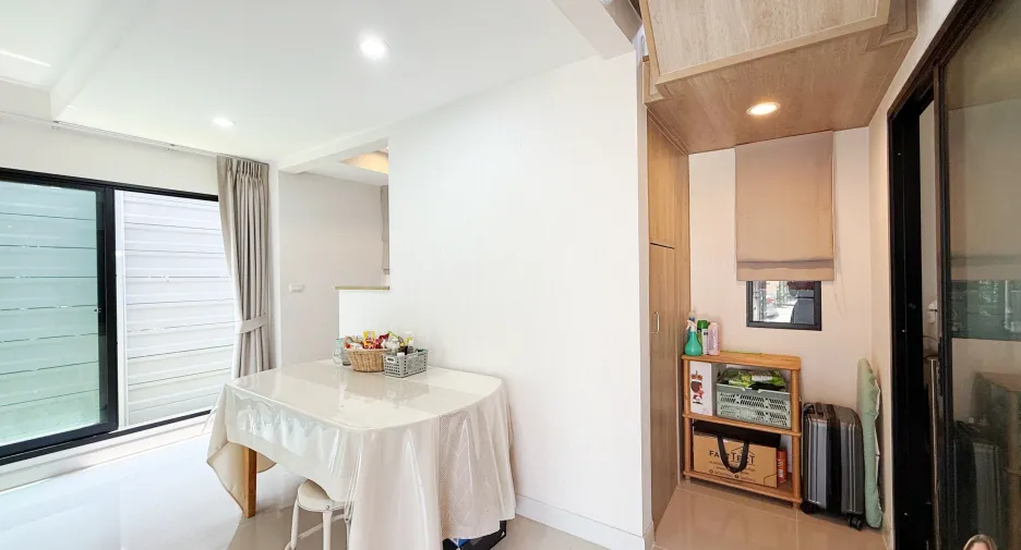 Продажа 3 спальни дом в Khlong Luang, Патумтани