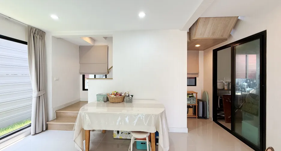 Продажа 3 спальни дом в Khlong Luang, Патумтани