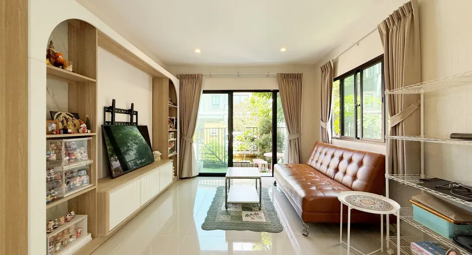Продажа 3 спальни дом в Khlong Luang, Патумтани