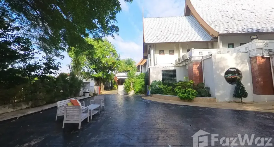 For sale 5 bedrooms house in Thawi Watthana, Bangkok