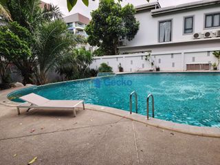 出租 和 出售 2 卧室 公寓 在 Bang Lamung, Chon Buri