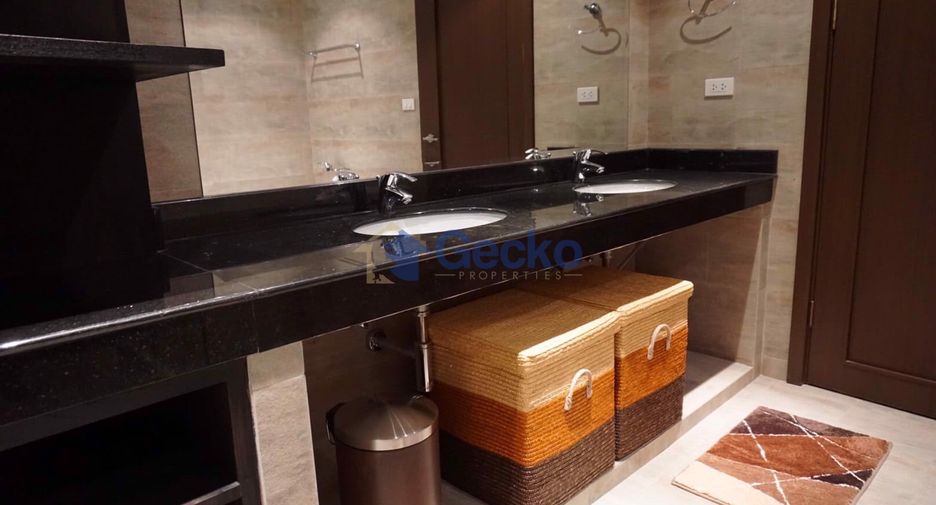 Продажа 2 спальни кондо в Йомтиен, Паттайя