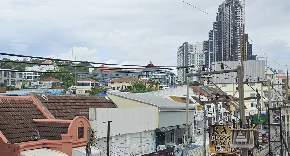 For sale studio condo in Bang Lamung, Chonburi