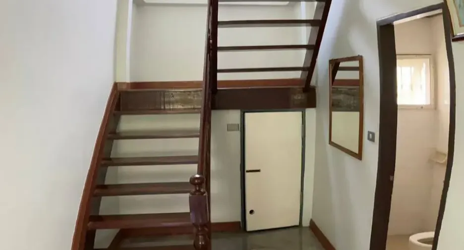 Casa en alquiler de 3 habitaciones en Bang Bo, Samut Prakan