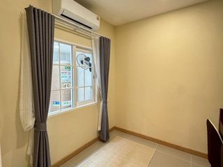 出租 3 卧室 联排别墅 在 Bang Phli, Samut Prakan