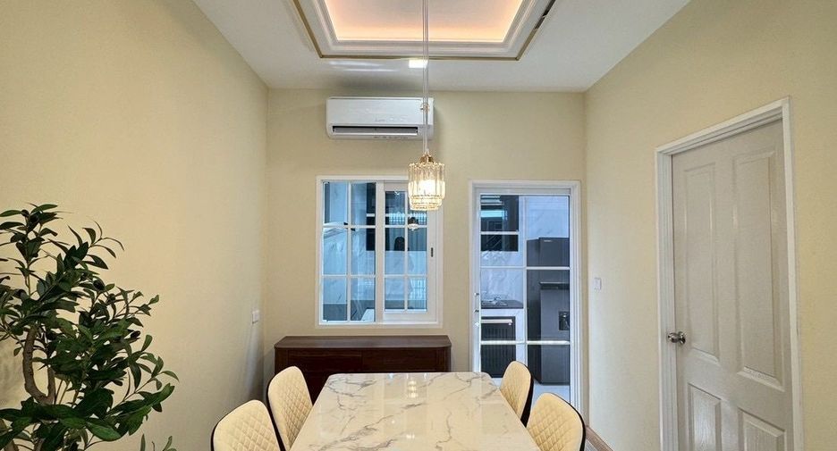 出租 3 卧室 联排别墅 在 Bang Phli, Samut Prakan