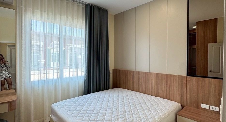 出租 3 卧室 联排别墅 在 Bang Phli, Samut Prakan