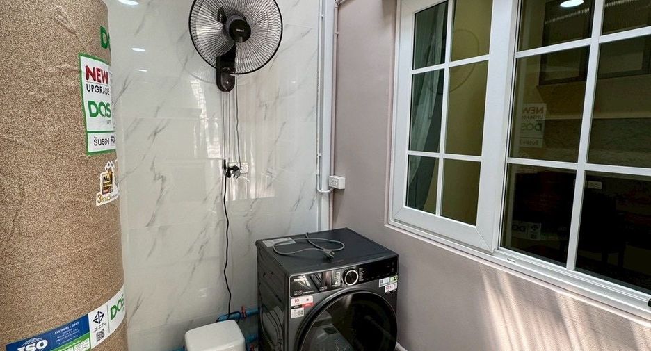 出租 3 卧室 联排别墅 在 Bang Phli, Samut Prakan