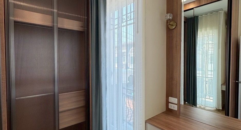 出租 3 卧室 联排别墅 在 Bang Phli, Samut Prakan