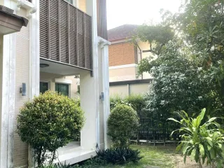 Продажа и аренда 3 спальни дом в Лат Крабанг, Бангкок