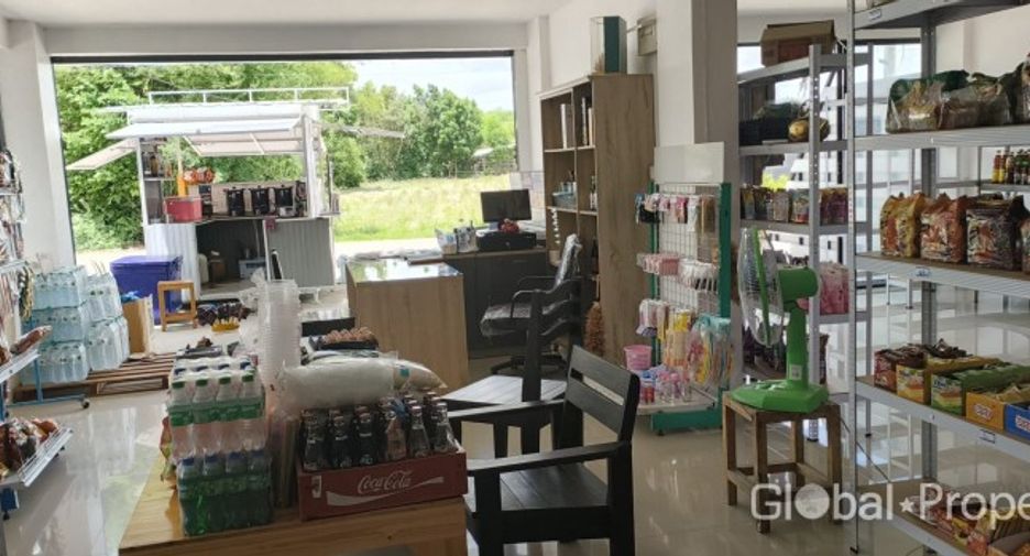For sale 4 bedrooms condo in Huay Yai, Pattaya