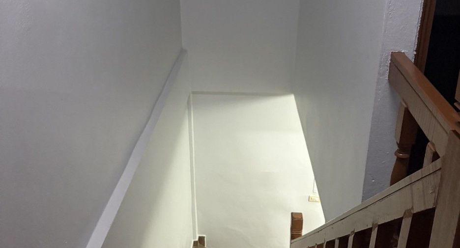 Casa en alquiler de 2 habitaciones en Bang Sue, Bangkok