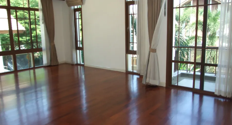 出租 4 卧室 独立屋 在 Watthana, 曼谷