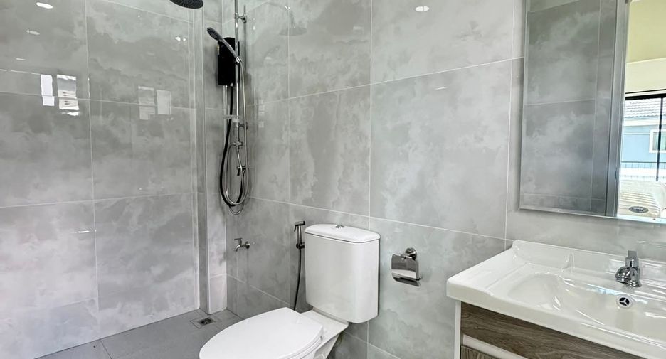 Haus zur Miete mit 3 Zimmer in Saraphi, Chiang Mai