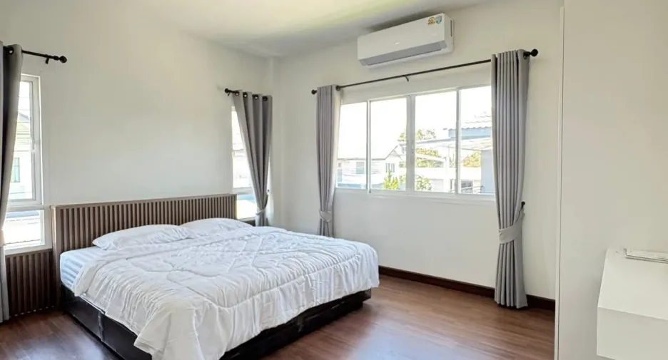 Haus zur Miete mit 4 Zimmer in Saraphi, Chiang Mai