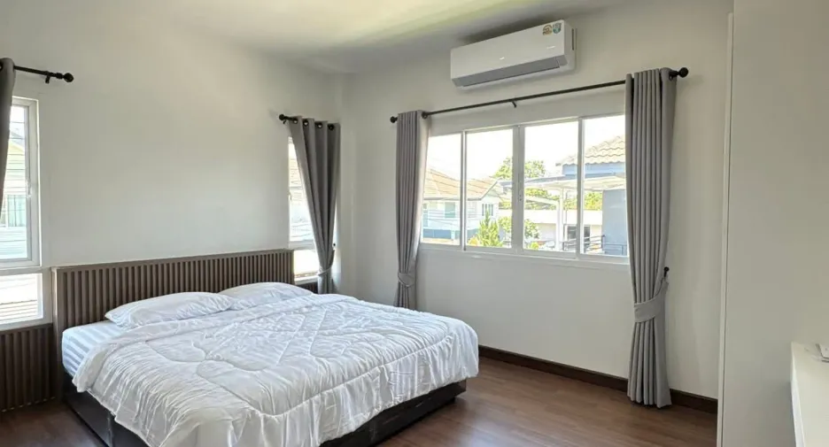 Haus zur Miete mit 4 Zimmer in Saraphi, Chiang Mai
