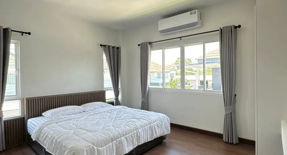 Haus zur Miete mit 4 Zimmer in Saraphi, Chiang Mai