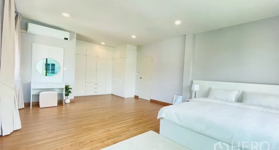 出租 4 卧室 独立屋 在 Bang Phli, Samut Prakan